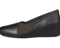 Women Clarks Suttyn Walk