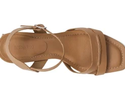 Women Bernardo Tarra