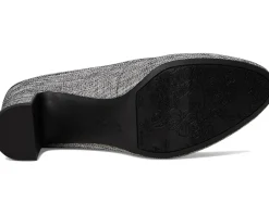 Women LifeStride Taylor Pumps