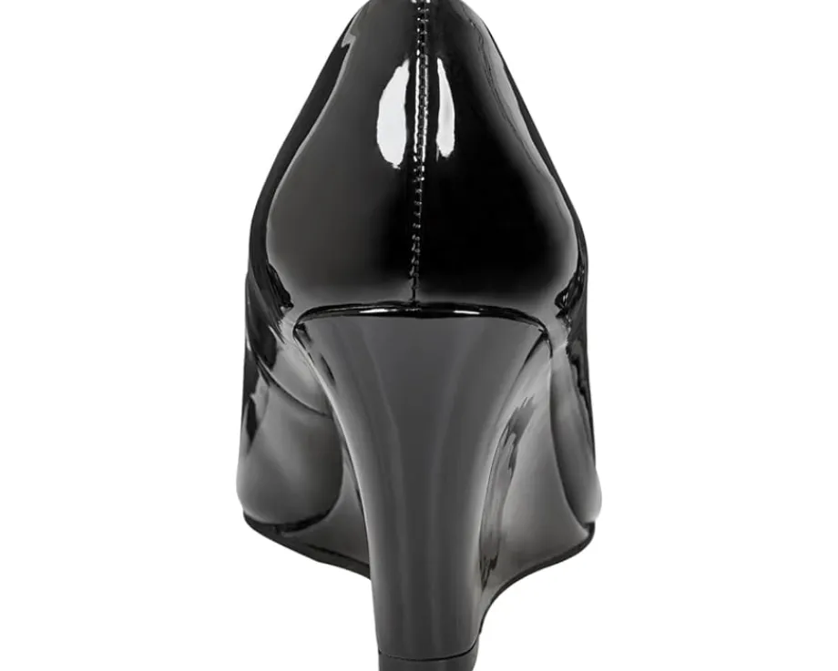 Bandolino Tufflove Black Patent Hot