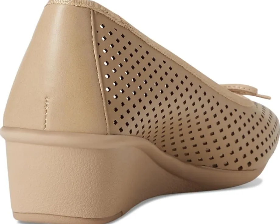 Women Anne Klein Winslet