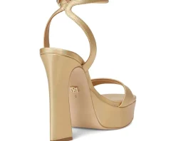 Badgley Mischka Women's Caia Hot