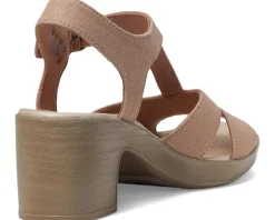 Women Bzees Women's Everly Strappy Sandals