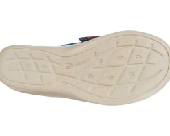 Bzees Women's Smile Hot