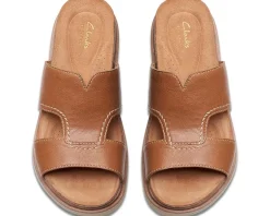 Women Clarks Women's Arwell Walk