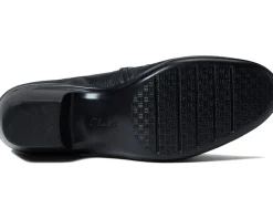 Women Clarks Women's Emily Cove