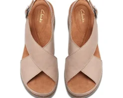 Women Clarks Women's Kassanda Step