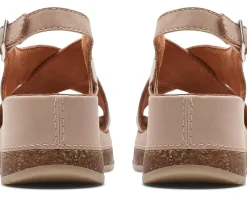 Women Clarks Women's Kassanda Step