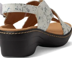 Women Clarks Women's Merliah Echo