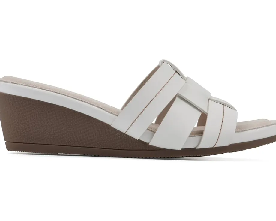 Women Cliffs by White Mountain Women's Candyce