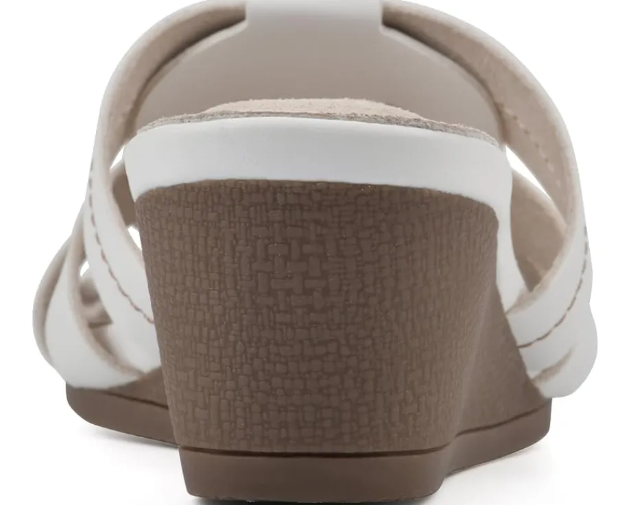 Women Cliffs by White Mountain Women's Candyce