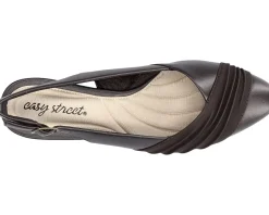 Easy Street Women's Bates Hot