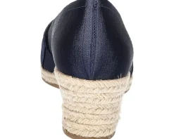 Easy Street Women's Jasper Hot