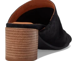 Women Gentle Souls by Kenneth Cole Women's Chas