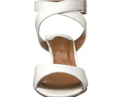 Women J. Renee Women's Soncino