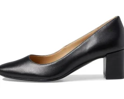 Women Naturalizer Women's Karina