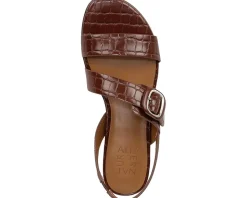 Women Naturalizer Women's Meesha