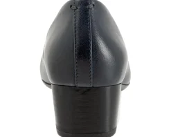 SoftWalk Women's Lynn Online