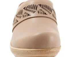 SoftWalk Women's Melita