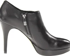 Vince Camuto Women's Elvin Discount