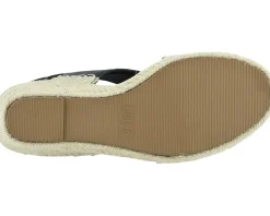 Women Walking Cradles Women's Addison