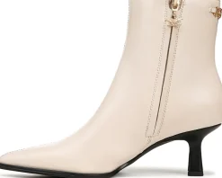 Women Circus NY by Sam Edelman Yuki