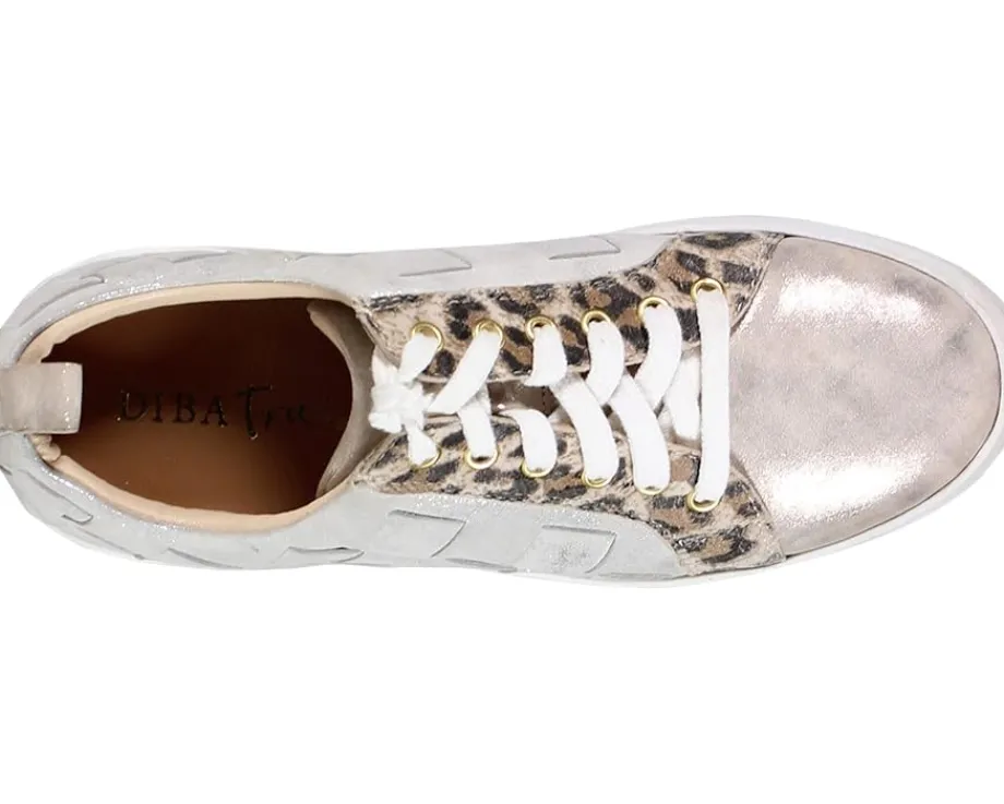 Women Diba True Yuli Ana