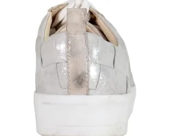 Women Diba True Yuli Ana