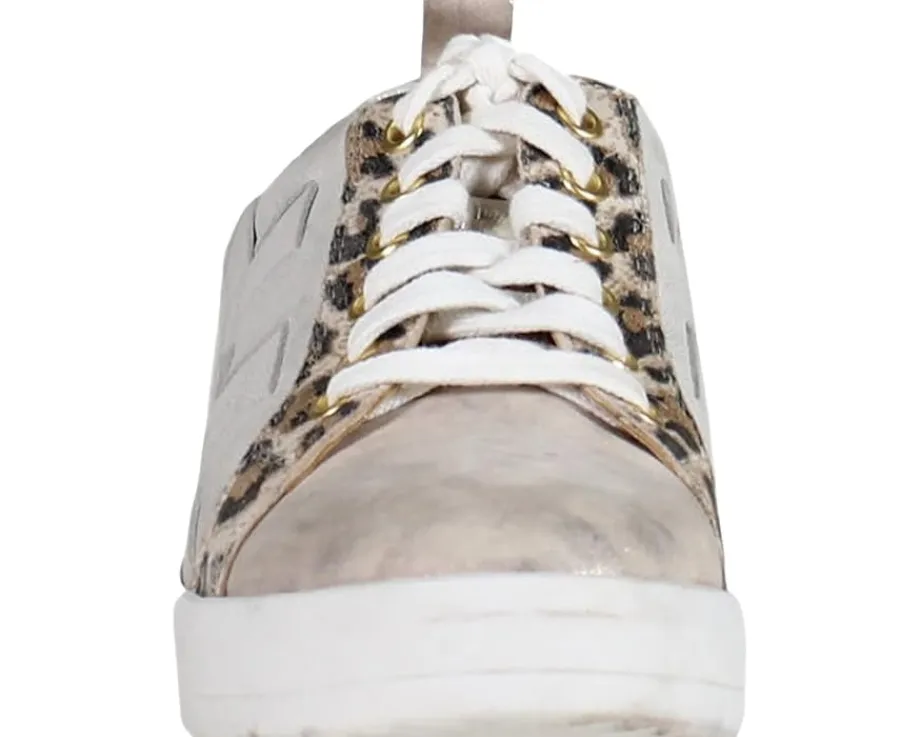 Women Diba True Yuli Ana